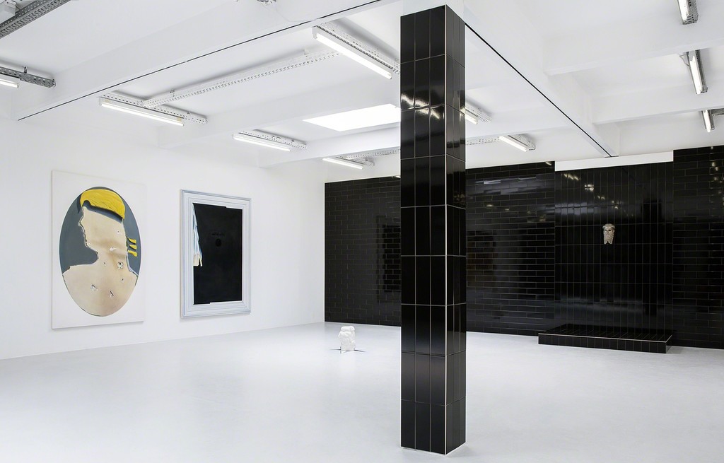 Exhibition view, 2017. From left: "Baghdad I", 2017, oil on canvas, 200x150cm / "Baghdad II", 2017, oil on canvas, 200x150cm. Photo: Verena Nagl Exhibition view, 2017. From left: "Baghdad I", 2017, oil on canvas, 200x150cm / "Baghdad II", 2017, oil on canvas, 200x150cm. Photo: Verena Nagl