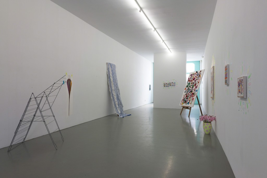 Installation view Maria Roosen & Lily van der Stokker - Best Mooi, 2014 at Galerie Fons Welters. Installation view Maria Roosen & Lily van der Stokker - Best Mooi, 2014 at Galerie Fons Welters.