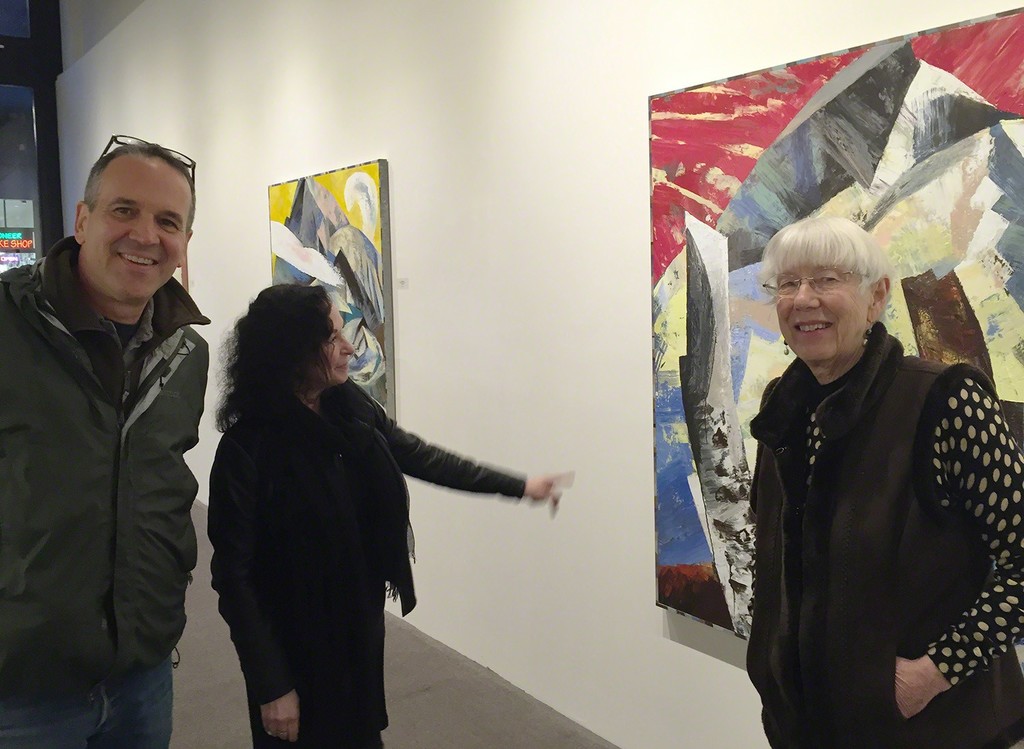 Painter Lucinda Parker (right) holds court with sculptor David French and gallery owner Linda Hodges Painter Lucinda Parker (right) holds court with sculptor David French and gallery owner Linda Hodges