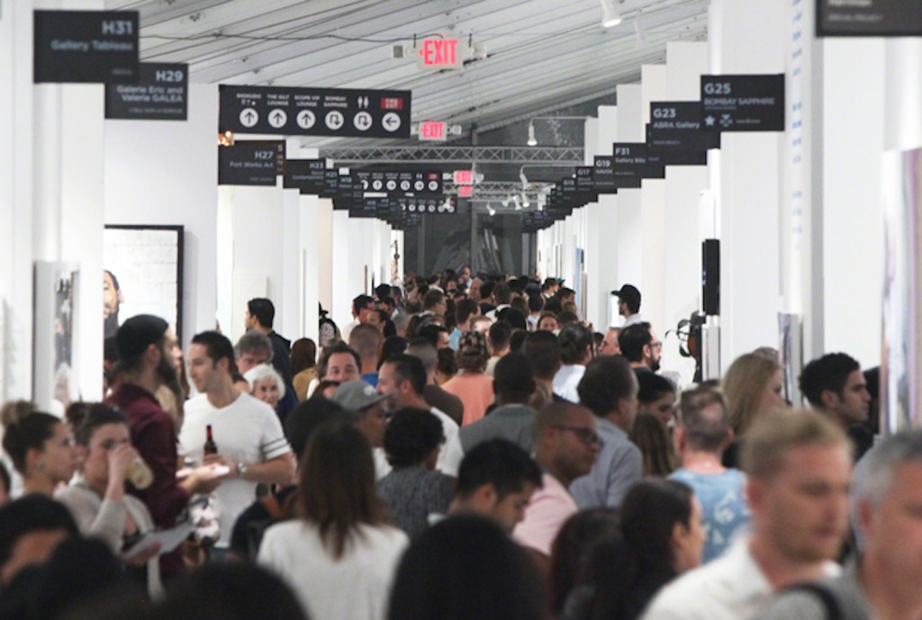 ARTE GLOBALE at SCOPE Miami Beach 2016 Art Basel Week
Booth H19 ARTE GLOBALE at SCOPE Miami Beach 2016 Art Basel Week
Booth H19