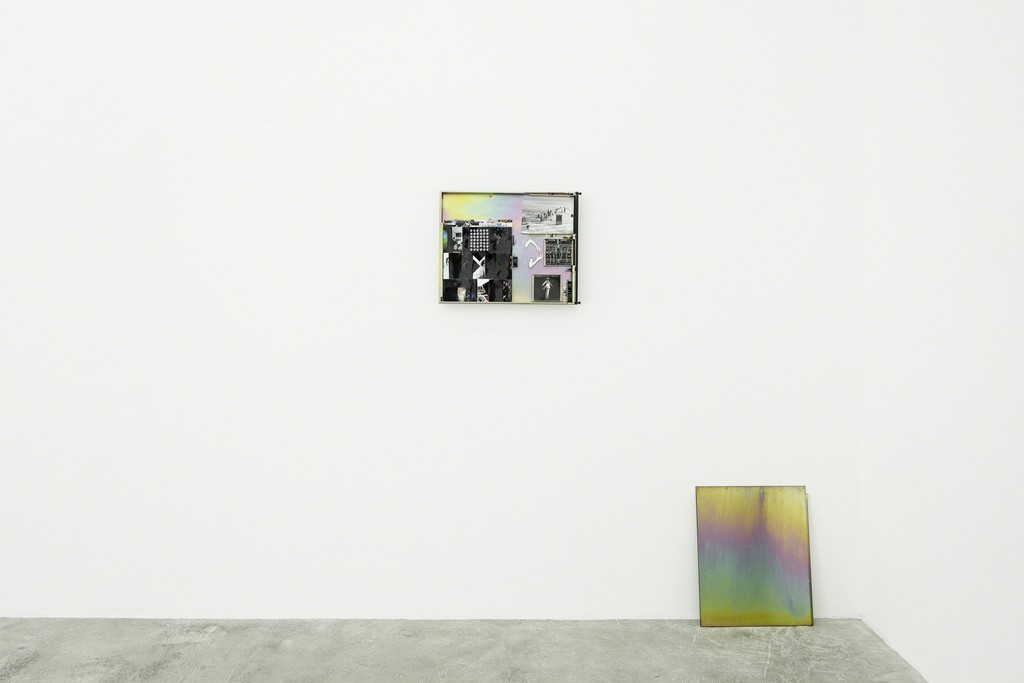 Cécile B. Evans
'Server', 2015
--
Server chassis, c-type prints, 3D printed plaster / Server-Gehäuse, C-Prints, 3D-gedruckter
Gips
54 x 44 x 4.5 cm Cécile B. Evans
'Server', 2015
--
Server chassis, c-type prints, 3D printed plaster / Server-Gehäuse, C-Prints, 3D-gedruckter
Gips
54 x 44 x 4.5 cm