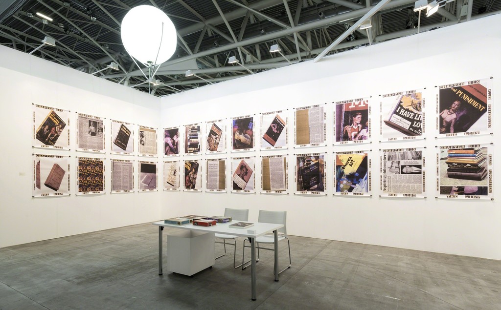 Booth's view. Works by Allen Ruppersberg.
© Renato Ghiazza Booth's view. Works by Allen Ruppersberg.
© Renato Ghiazza