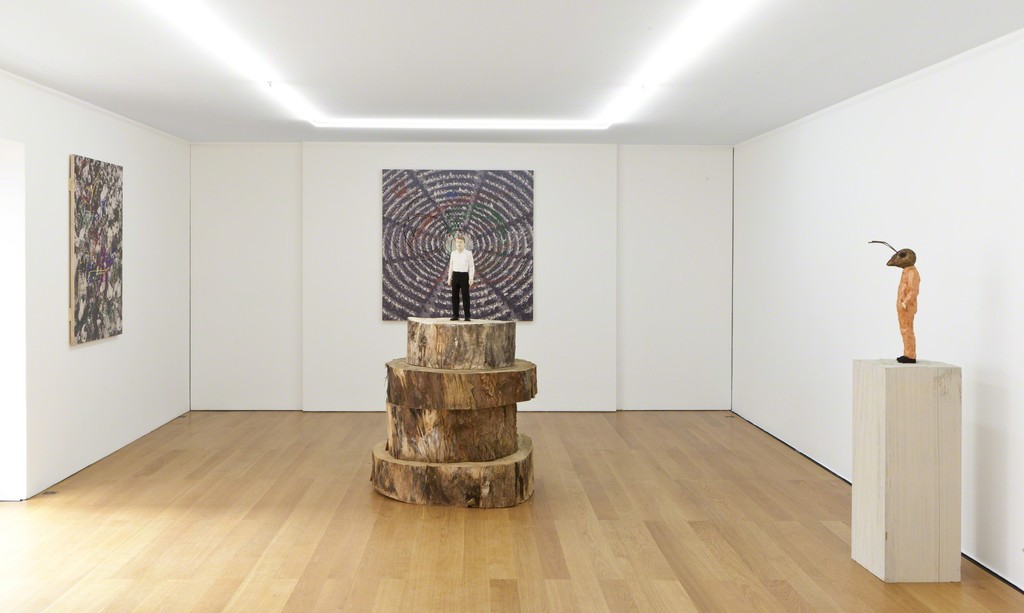 Installation view Stephan Balkenhol at Galerie Rüdiger Schöttle, 2017.
Photo: Wilfried Petzi. Installation view Stephan Balkenhol at Galerie Rüdiger Schöttle, 2017.
Photo: Wilfried Petzi.