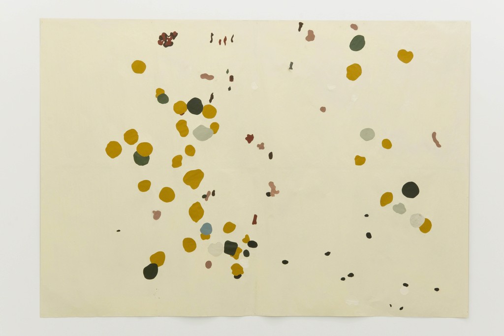 Kiko Pérez
Manzanas y chicles, 2016 oil painting on paper Kiko Pérez
Manzanas y chicles, 2016 oil painting on paper