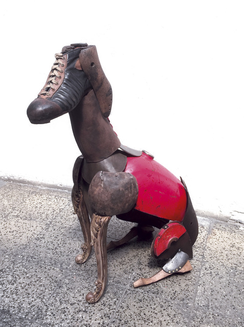 Miquel Aparici, ‘Perro sentado’, 2017, Victor Lope Arte Contemporaneo