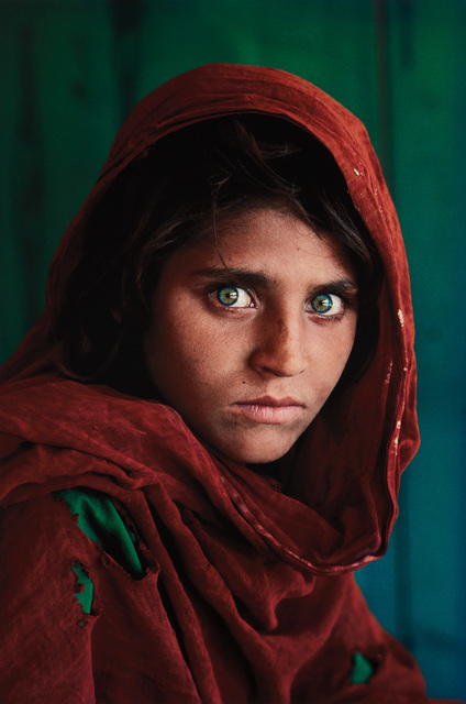 Steve McCurry | Sharbat Gula, Afghan Girl, Pakistan (1984) | Artsy