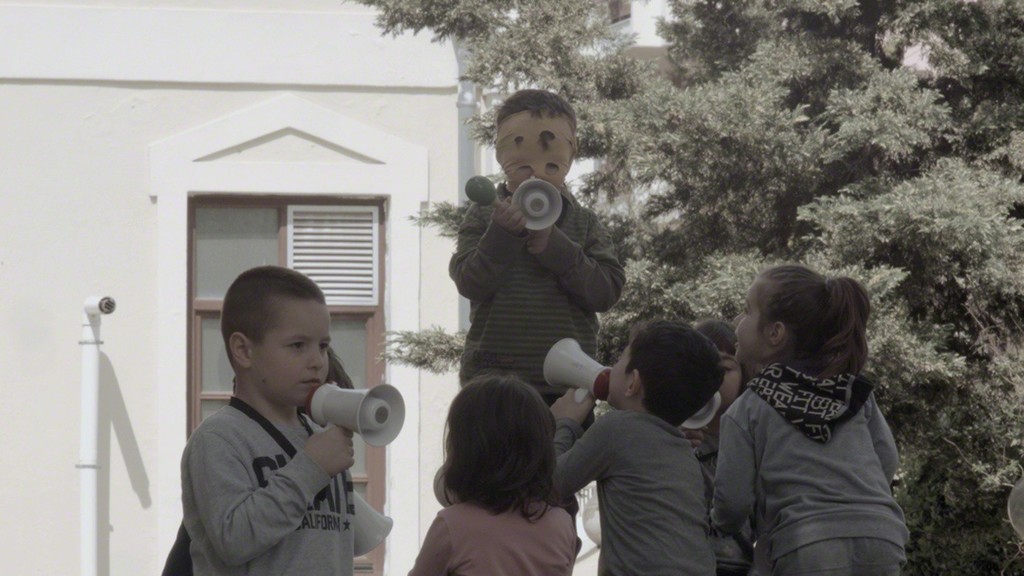 SI MI SOL
Iván Argote
Gallery On The Move in collaboration Tirana International Film Festival
From November 2 until November 9, 2018
SI MI SOL
Iván Argote
Gallery On The Move in collaboration Tirana International Film Festival
From November 2 until November 9, 2018