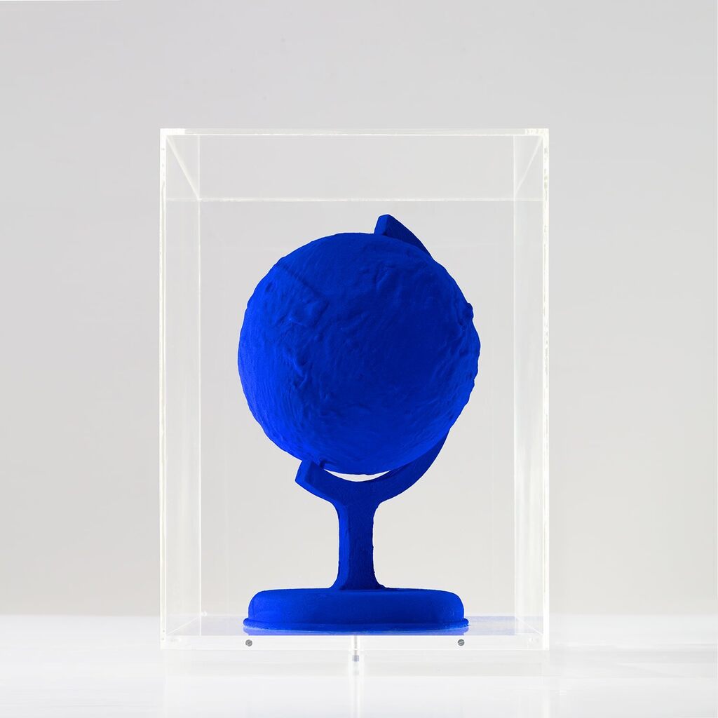 Yves Klein - La Terre bleue