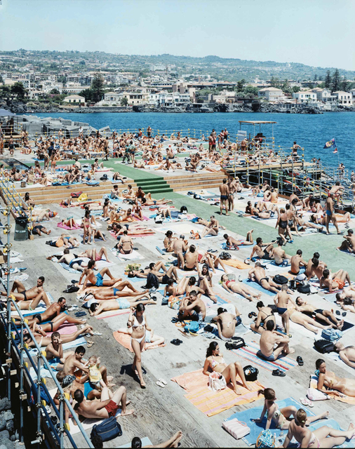 Massimo Vitali, ‘Solarium Verticale’, 2007, Benrubi Gallery
