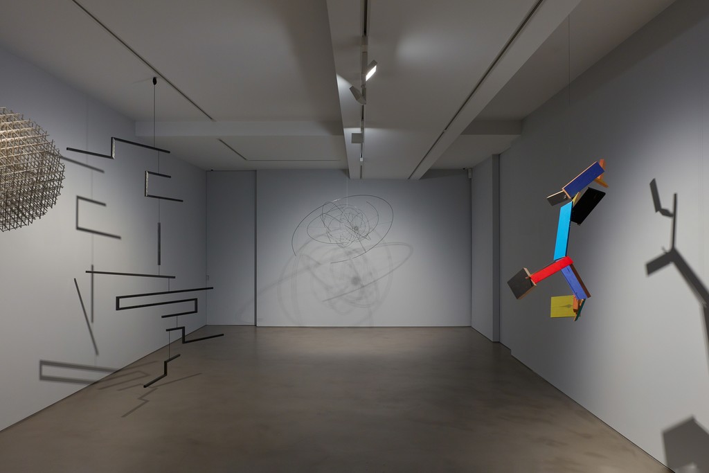 Suspension, Installation view at Olivier Malingue, October 2018.
Photo: Luke A. Walker for Olivier Malingue Ltd. Suspension, Installation view at Olivier Malingue, October 2018.
Photo: Luke A. Walker for Olivier Malingue Ltd.