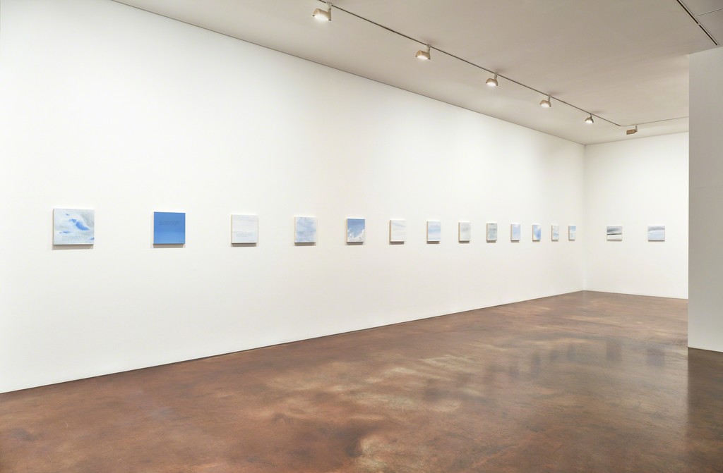 Kukje Gallery K2 Byron Kim solo exhibition Sky installation view
Image provided by Kukje Gallery Kukje Gallery K2 Byron Kim solo exhibition Sky installation view
Image provided by Kukje Gallery
