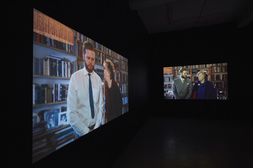 Ragnar Kjartansson: Me and My Mother (installation view) Ragnar Kjartansson: Me and My Mother (installation view)