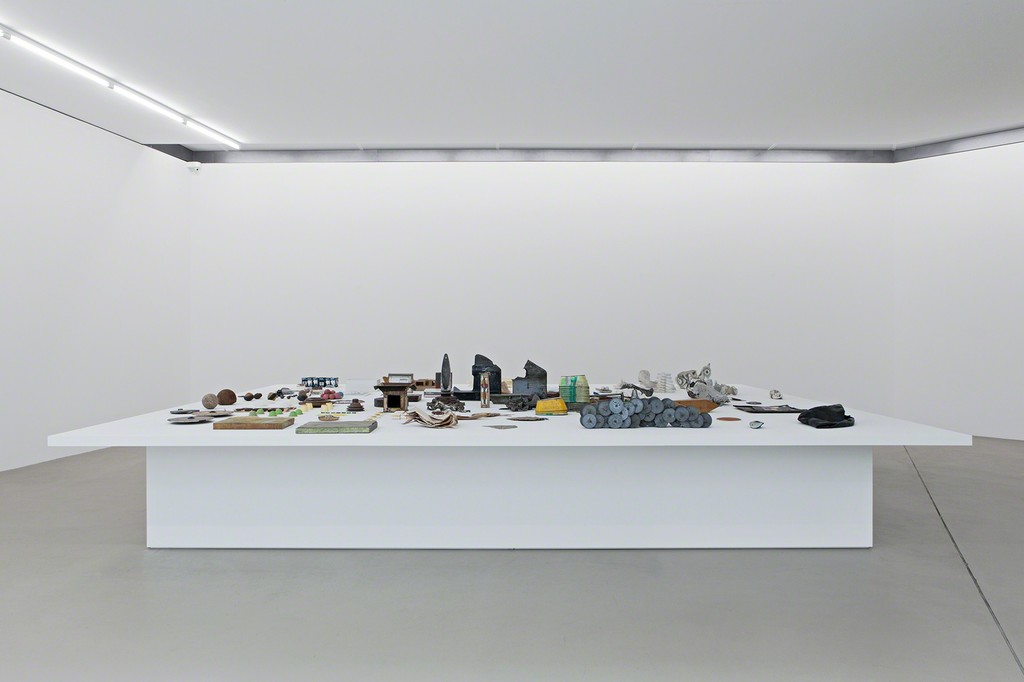 Installation view of "Sculpture on the Move 1946–2016" at the Kunstmuseum Basel Installation view of "Sculpture on the Move 1946–2016" at the Kunstmuseum Basel