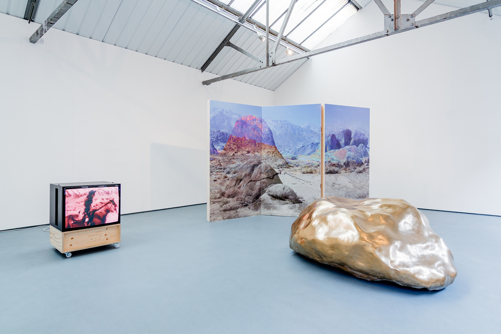 Victoria Lucas, Lay of the Land (and other such myths)
installation
2016/17, edition: 1/1 dimensions variable
£POA - £15,000 - £20,000 Victoria Lucas, Lay of the Land (and other such myths)
installation
2016/17, edition: 1/1 dimensions variable
£POA - £15,000 - £20,000
