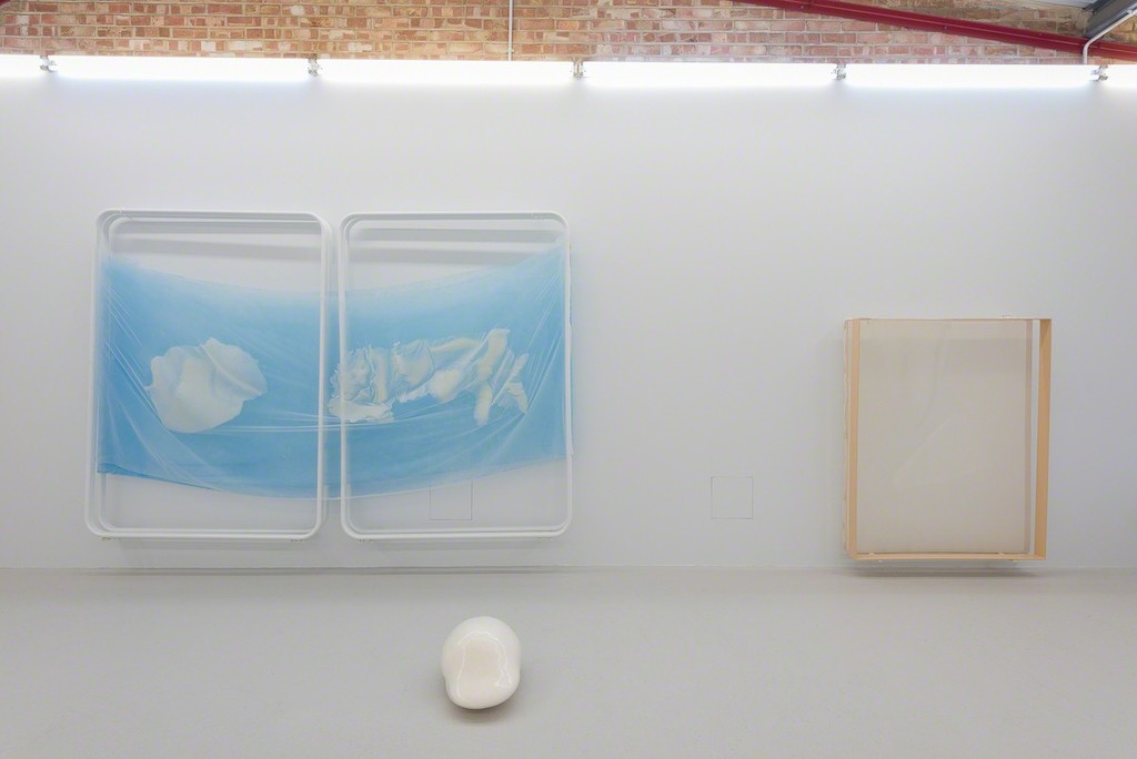 Installation view, Ittah Yoda 'I think mango you say salmon' at Annka Kultys Gallery, London 2016. Photo: Annka Kultys Gallery (Damian Griffiths) Installation view, Ittah Yoda 'I think mango you say salmon' at Annka Kultys Gallery, London 2016. Photo: Annka Kultys Gallery (Damian Griffiths)