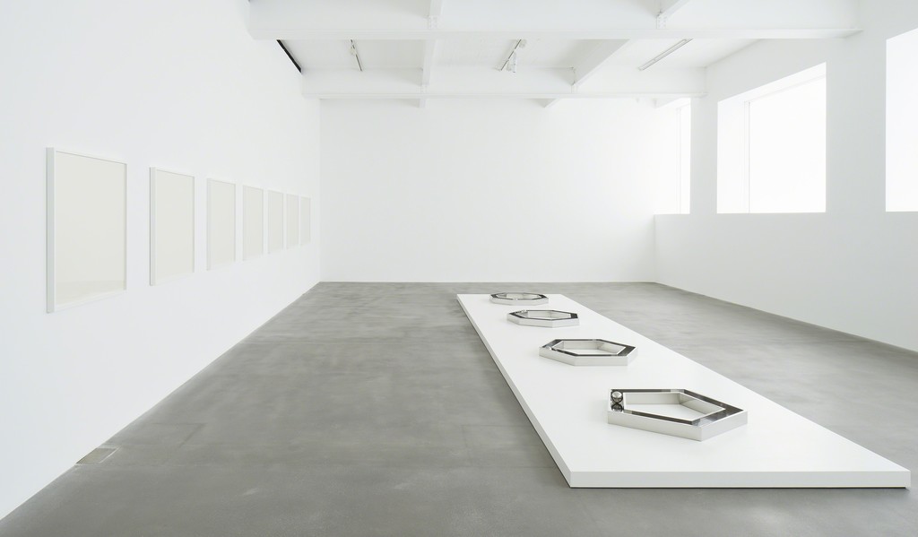 Installation view of The Open Polygon series, 1973 and Pure Polygon series, 1975 - 1976. All artworks © The Estate of Walter De Maria. Photo: Joseph Asghar. Courtesy Gagosian Gallery. Installation view of The Open Polygon series, 1973 and Pure Polygon series, 1975 - 1976. All artworks © The Estate of Walter De Maria. Photo: Joseph Asghar. Courtesy Gagosian Gallery.