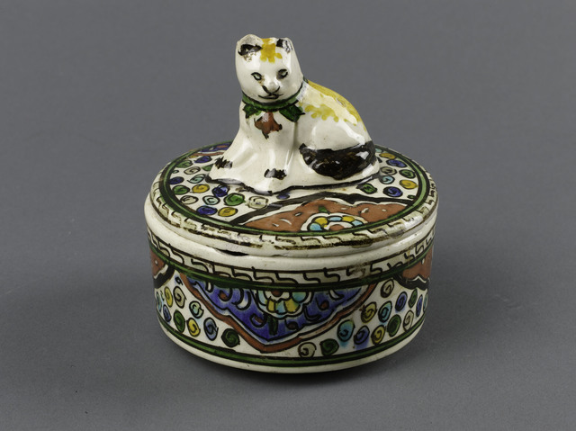 Sugar Pot