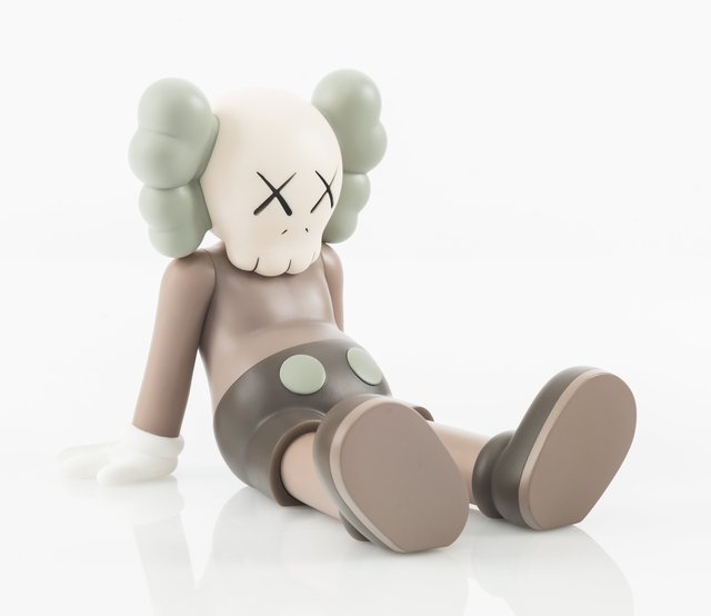 KAWS, ‘Holiday: Taipei, set of three’, 2019, Sculpture, Painted cast vinyl, Heritage Auctions