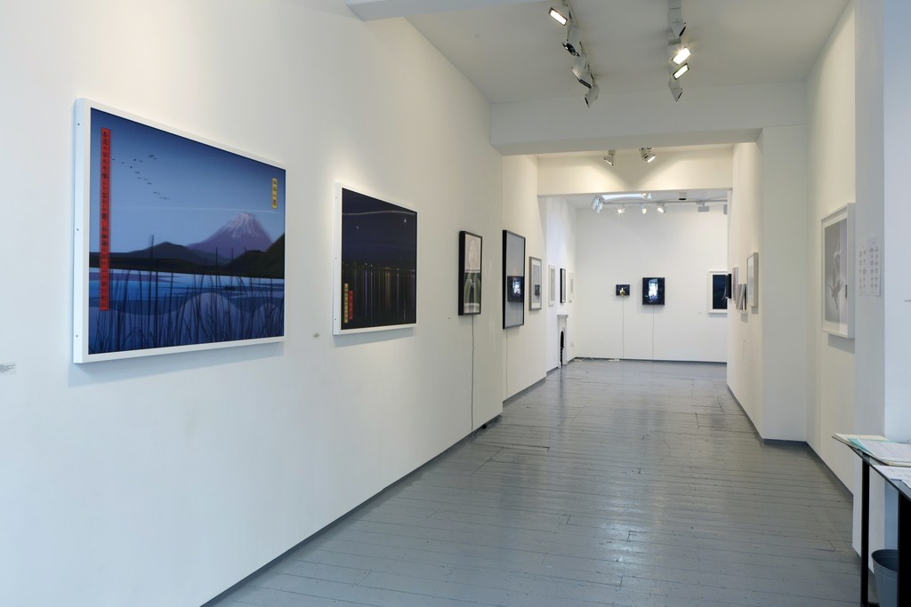 Installation at Paul Stolper Gallery - INSTRUCTIONS - TILT TO AND FRO / Lenticular Prints 1967- Present - January 10, 2013 - February 09, 2013 Installation at Paul Stolper Gallery - INSTRUCTIONS - TILT TO AND FRO / Lenticular Prints 1967- Present - January 10, 2013 - February 09, 2013