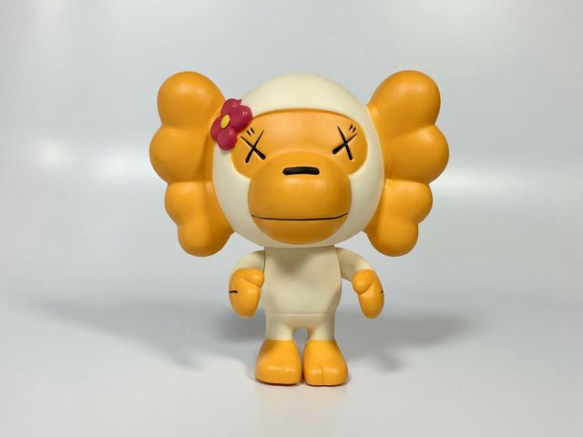 KAWS, ‘Baby Milo (White)’, 2005, Sculpture, Painted cast vinyl, Gallery 1890