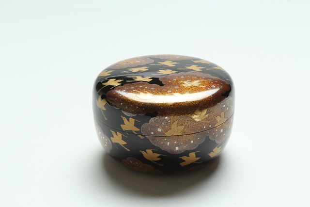 Japanese Gold Lacquer Boxes | Erik Thomsen | Artsy