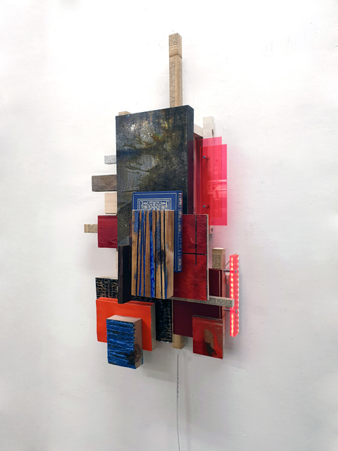 Carlos Sánchez Alonso, ‘Words with colored shadows’, 2020, Sculpture, Wood, books and plastic, Galería Marita Segovia