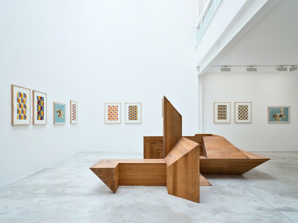 Raphaël Zarka, Monte Oliveto, exhibition view
Courtesy of the artist and Michel Rein, Paris/Brussels, photo Florian Kleinnefen Raphaël Zarka, Monte Oliveto, exhibition view
Courtesy of the artist and Michel Rein, Paris/Brussels, photo Florian Kleinnefen