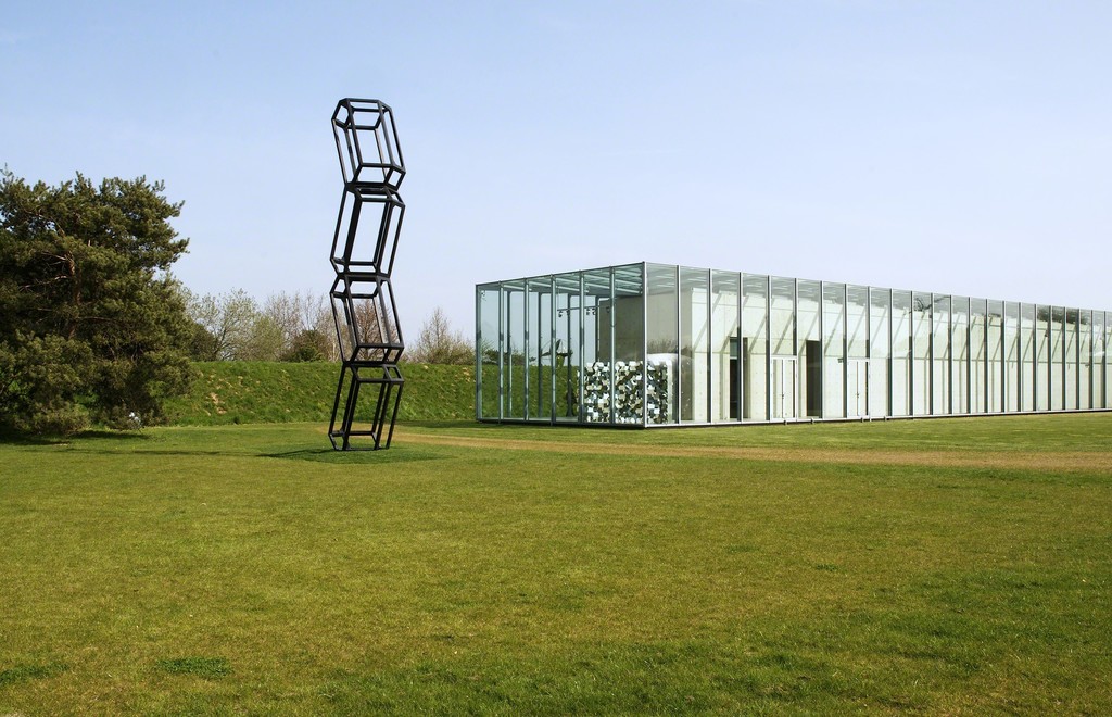 Olafur Eliasson – Works from the Boros Collection 1994 – 2015, Langen Foundation 2015. © Olafur Eliasson, photo: Wolfgang Vollmer Olafur Eliasson – Works from the Boros Collection 1994 – 2015, Langen Foundation 2015. © Olafur Eliasson, photo: Wolfgang Vollmer