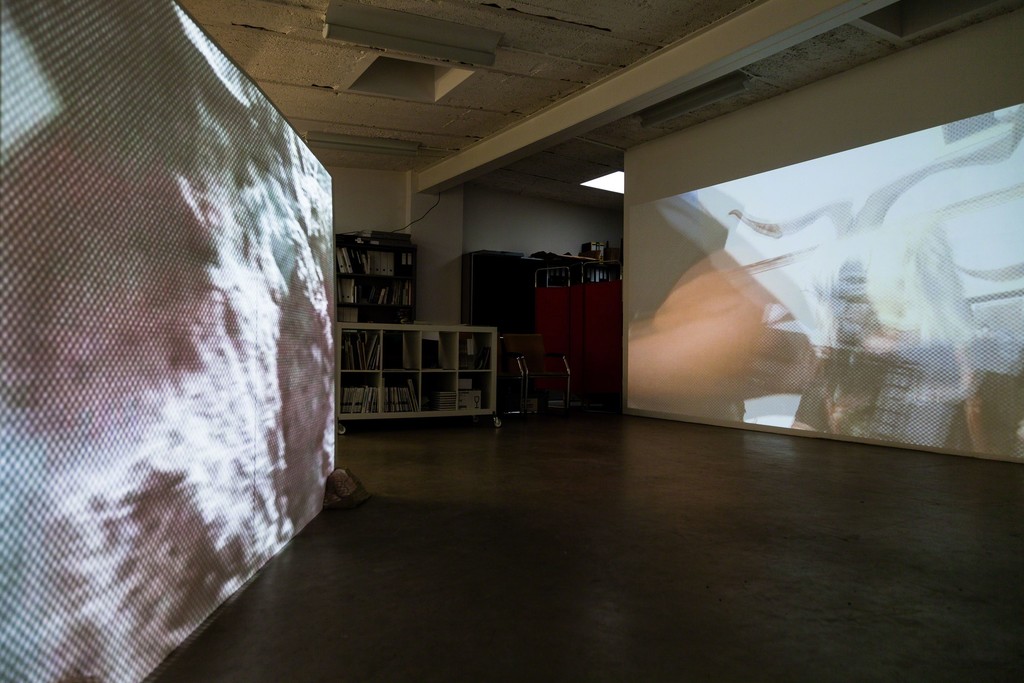 stöckerselig, "360 Grad" video installation, with sound, two projectors, unique copy, 2014 | image: ©dasesszimmer stöckerselig, "360 Grad" video installation, with sound, two projectors, unique copy, 2014 | image: ©dasesszimmer