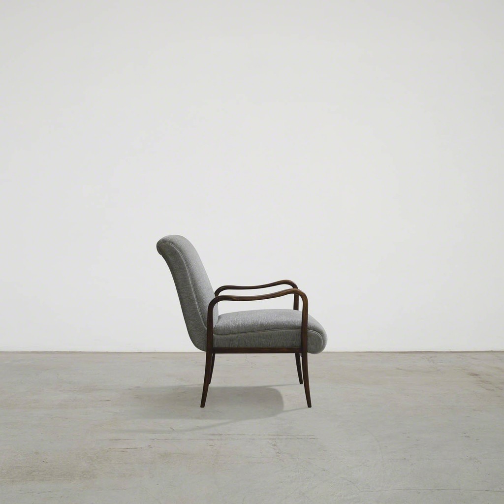Pair of Leve armchairs by Joaquim Tenreiro
Brazil, 1950s
Designed in 1942
Manufactured by Tenreiro Móveis e Decorações
Solid jacaranda wood, fabric upholstery
80 x 65 x h 78 cm | h seat 40 cm
31.4 x 25.5 x h 30.7 in | h seat 15.7 in
Pair of Leve armchairs by Joaquim Tenreiro
Brazil, 1950s
Designed in 1942
Manufactured by Tenreiro Móveis e Decorações
Solid jacaranda wood, fabric upholstery
80 x 65 x h 78 cm | h seat 40 cm
31.4 x 25.5 x h 30.7 in | h seat 15.7 in