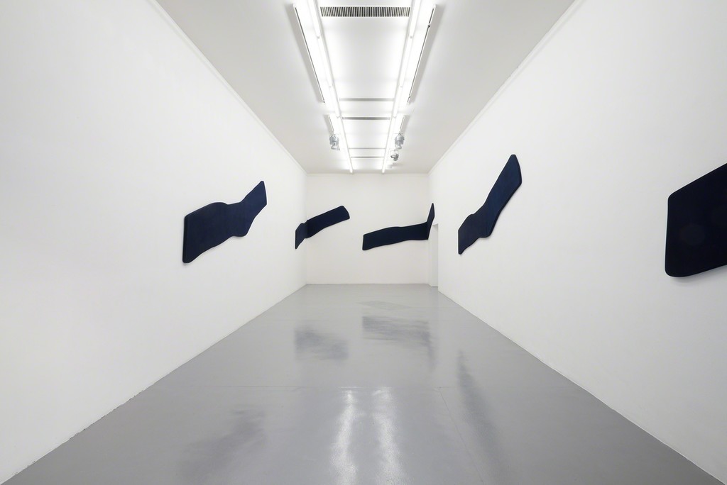 Landon Metz, installation view at Galleria Minini, 2016, first room Landon Metz, installation view at Galleria Minini, 2016, first room