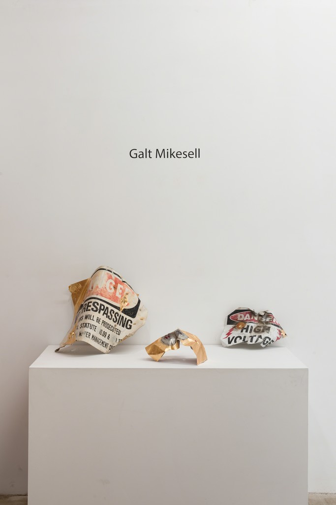 Galt Mikesell 'New Work', installation view, Chimento Contemporary. Photo: Ruben Diaz Galt Mikesell 'New Work', installation view, Chimento Contemporary. Photo: Ruben Diaz