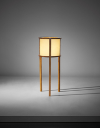 'Tripod' standard lamp