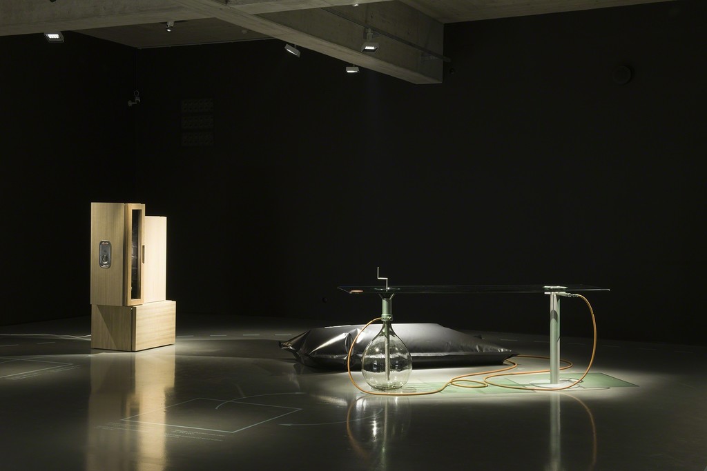 Exhibition View
CLIMATE CHANGE!
From Mass Consumption to a Sustainable Quality Society
from left to right: EOOS, Greenfreeze 2, 2019; EOOS, Kitchen-Cow, 2019
MAK DESIGN LAB
© Stefan Lux/MAK Exhibition View
CLIMATE CHANGE!
From Mass Consumption to a Sustainable Quality Society
from left to right: EOOS, Greenfreeze 2, 2019; EOOS, Kitchen-Cow, 2019
MAK DESIGN LAB
© Stefan Lux/MAK