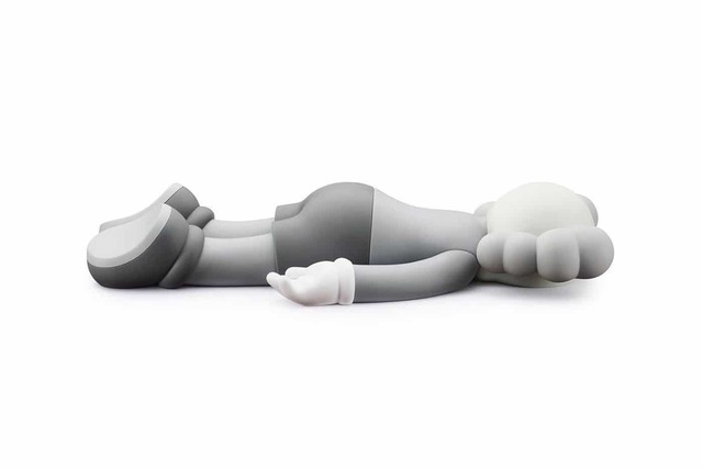 KAWS, ‘Companion 2020 (Grey)’, 2020, Sculpture, Vinyl, Lucky Cat Gallery
