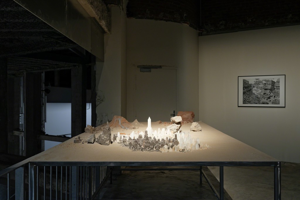 View of Clément Richem's exhibition, Palais de Tokyo, 2015. Photo : Aurélien Mole. View of Clément Richem's exhibition, Palais de Tokyo, 2015. Photo : Aurélien Mole.