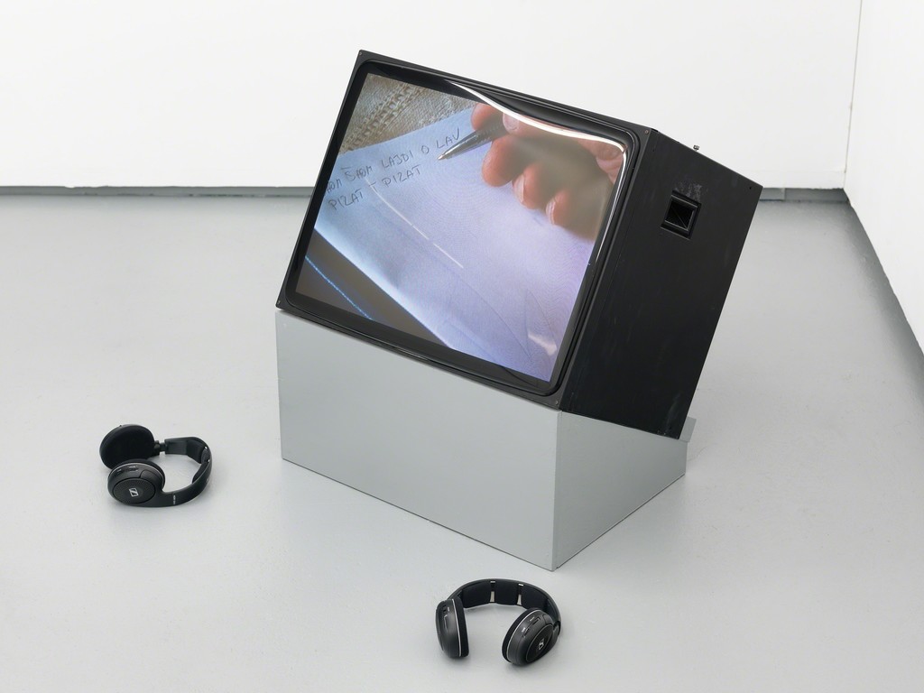 Katarina Zdjelar: Shoum, 2009. Photo by Original&theCopy. Courtesy of the artist, Tenderpixel, London, and SpazioA, Pistoia Katarina Zdjelar: Shoum, 2009. Photo by Original&theCopy. Courtesy of the artist, Tenderpixel, London, and SpazioA, Pistoia
