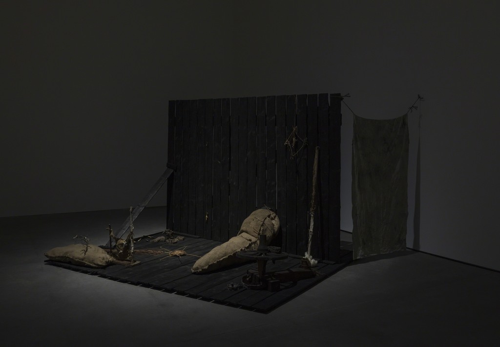 Installation view, John Bock, Sprüth Magers Berlin, November 24, 2018 - January 19, 2019; Photography: Timo Ohler Installation view, John Bock, Sprüth Magers Berlin, November 24, 2018 - January 19, 2019; Photography: Timo Ohler