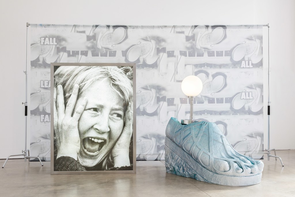 Installation view of Guan Xiao: Flattened Metal in association with K11 Art Foundation
20 April – 19 June 2016
Institute of Contemporary Arts London (ICA)
Photo: Mark Blower
Installation view of Guan Xiao: Flattened Metal in association with K11 Art Foundation
20 April – 19 June 2016
Institute of Contemporary Arts London (ICA)
Photo: Mark Blower