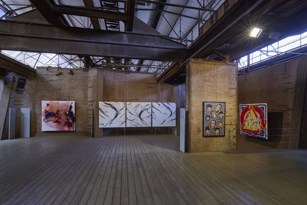 front view of "Blackbird II, IV & VII" by sheOne at 5. UrbanArt Biennale 2019 front view of "Blackbird II, IV & VII" by sheOne at 5. UrbanArt Biennale 2019