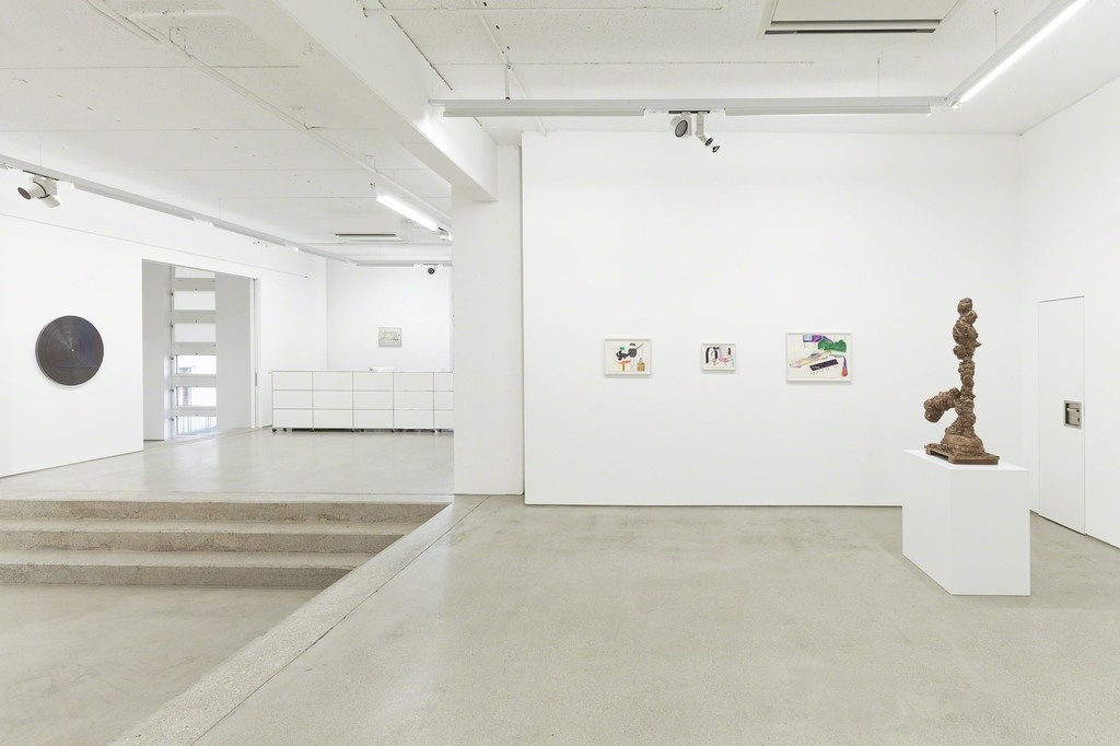 installation view G2 Kunsthalle, Hildebrand Collection, with art works by (from left to right) Gregor Hildebrand, Marcel Dzama, Anna K.E. and Tal R, photo: Dotgain © the artists & G2 Kunsthalle, Leipzig. installation view G2 Kunsthalle, Hildebrand Collection, with art works by (from left to right) Gregor Hildebrand, Marcel Dzama, Anna K.E. and Tal R, photo: Dotgain © the artists & G2 Kunsthalle, Leipzig.