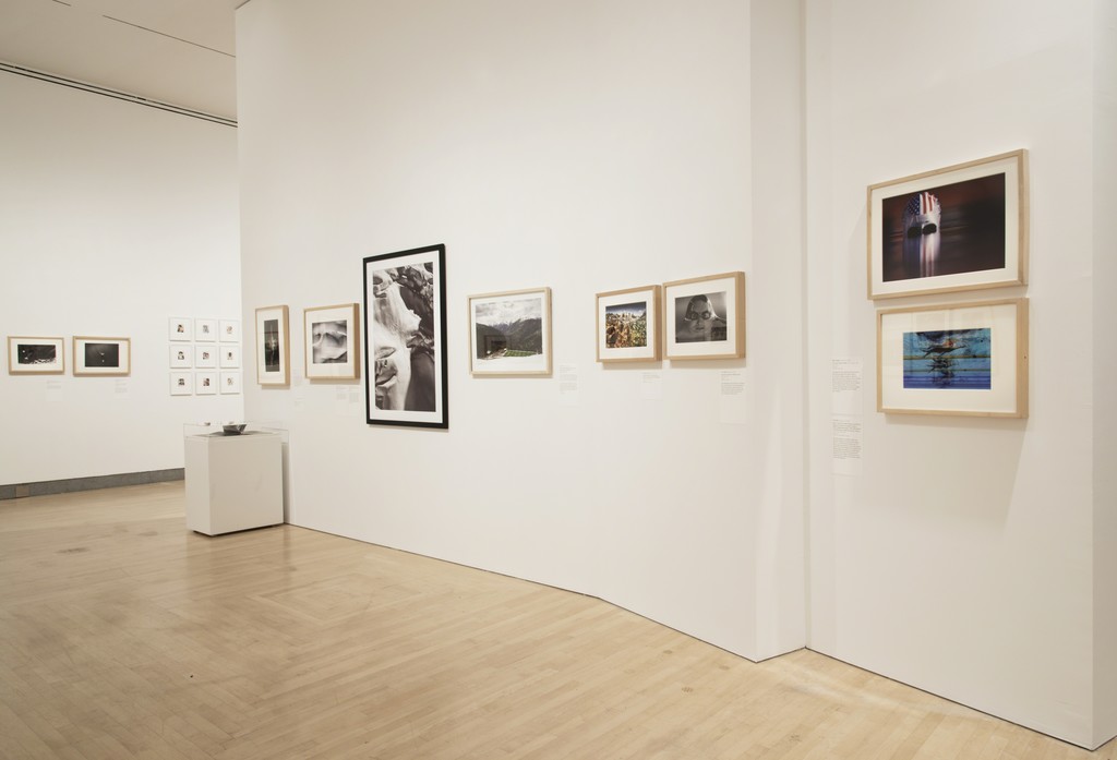 Installation view of "Who Shot Sports: A Photographic History, 1843 to the Present" at Brooklyn Museum, New York (2016) © Jonathan Dorado Installation view of "Who Shot Sports: A Photographic History, 1843 to the Present" at Brooklyn Museum, New York (2016) © Jonathan Dorado