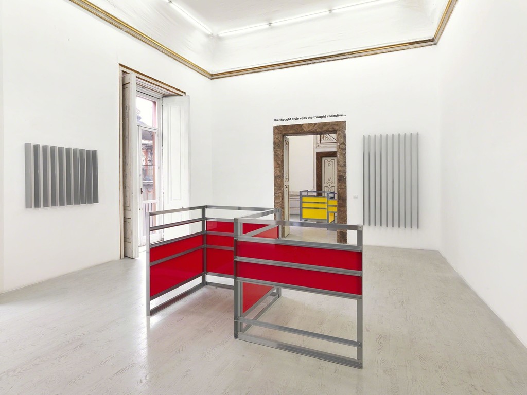 Liam Gillick - four developments and a thought collective - partial view of the exhibition - September 2015 - Galleria Alfonso Artiaco, Napoli Liam Gillick - four developments and a thought collective - partial view of the exhibition - September 2015 - Galleria Alfonso Artiaco, Napoli