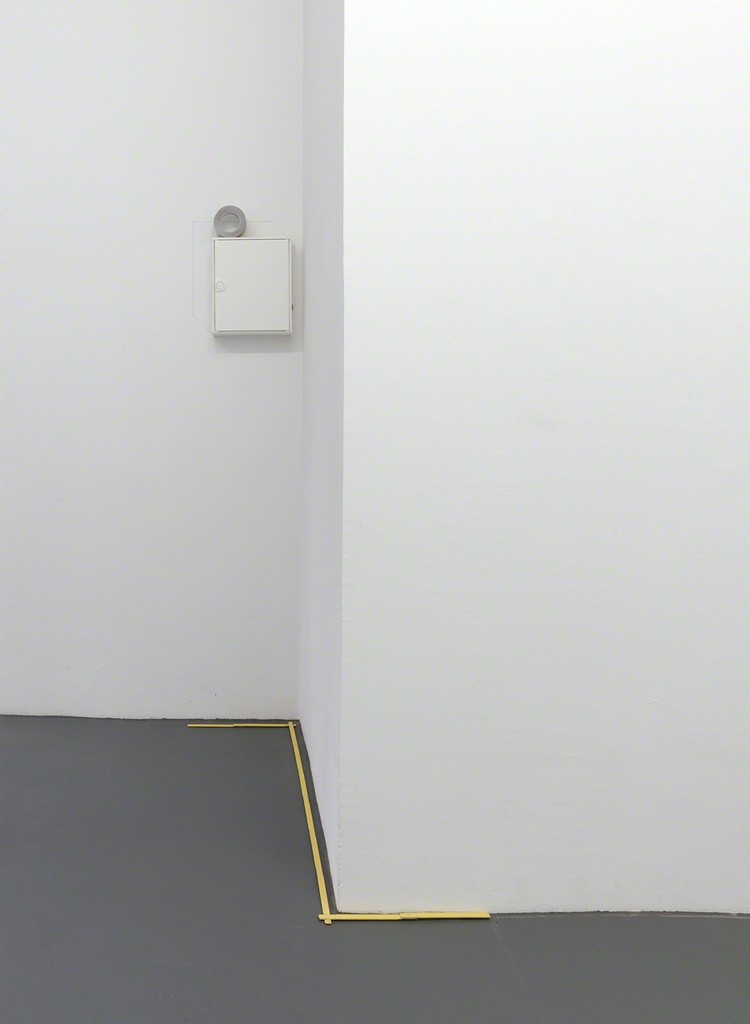 installation view "Fei's Sphären", Kadel Willborn, Düsseldorf, Germany, 2017. installation view "Fei's Sphären", Kadel Willborn, Düsseldorf, Germany, 2017.
