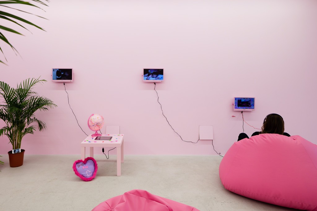 Installation view, Molly Soda 'From my Bedroom to Yours' at Annka Kultys Gallery, London 2015. Photo: Annka Kultys Gallery (Damian Griffiths) Installation view, Molly Soda 'From my Bedroom to Yours' at Annka Kultys Gallery, London 2015. Photo: Annka Kultys Gallery (Damian Griffiths)