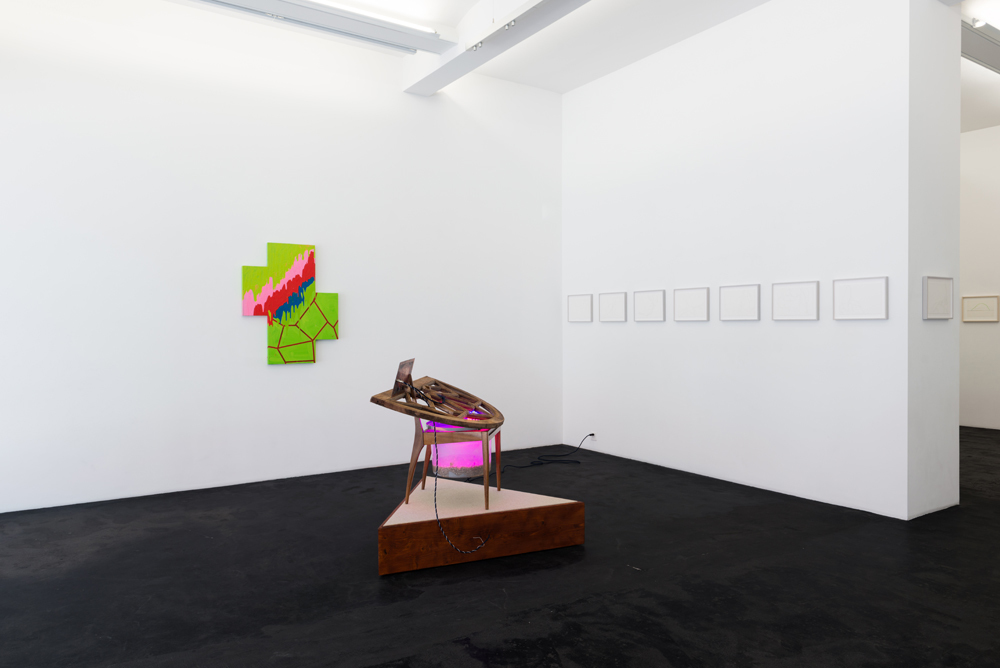 »A Line Between the Morning Sun and the Evening Sun« | 10 years of Häusler Contemporary Zürich | installation view of the anniversary exhibition, curated by Giovanni Carmine | photo: Mischa Scherrer »A Line Between the Morning Sun and the Evening Sun« | 10 years of Häusler Contemporary Zürich | installation view of the anniversary exhibition, curated by Giovanni Carmine | photo: Mischa Scherrer