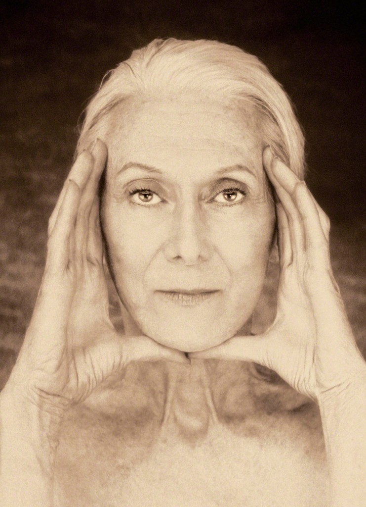 Joyce Tenneson, Christine Lee, 2002, © Joyce Tenneson Joyce Tenneson, Christine Lee, 2002, © Joyce Tenneson