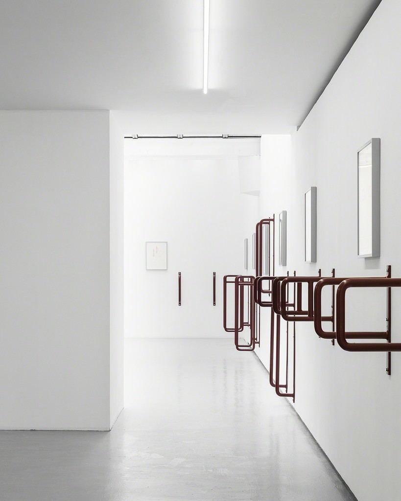 Exhibition view “n x 2 modules” Valentin,
Paris, France, 2017.
© Photo: Grégory Copitet / Courtesy of the artist and Valentin, Paris. Exhibition view “n x 2 modules” Valentin,
Paris, France, 2017.
© Photo: Grégory Copitet / Courtesy of the artist and Valentin, Paris.