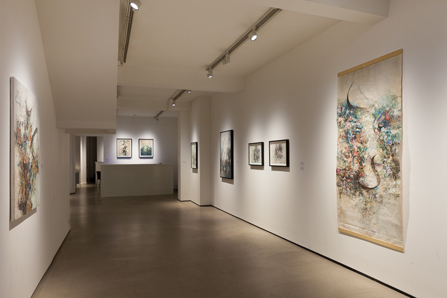 Memory of a City (30 January - 14 April 2015). Photography by Susanne Hakuba, image courtesy Kashya Hildebrand, London. Memory of a City (30 January - 14 April 2015). Photography by Susanne Hakuba, image courtesy Kashya Hildebrand, London.