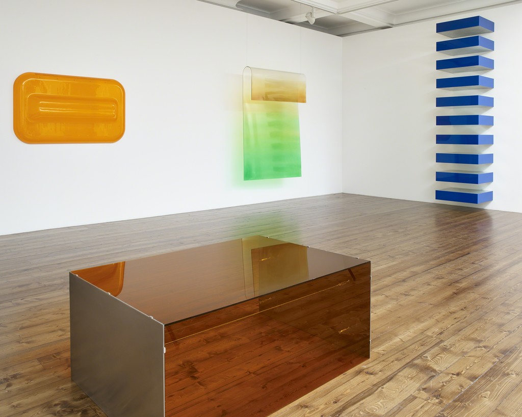 Installation view, 'Crossroads: Kauffman, Judd and Morris', Sprüth Magers, London, January 19 - March 31, 2018, Courtesy Sprüth Magers, Photography by Stephen White Installation view, 'Crossroads: Kauffman, Judd and Morris', Sprüth Magers, London, January 19 - March 31, 2018, Courtesy Sprüth Magers, Photography by Stephen White